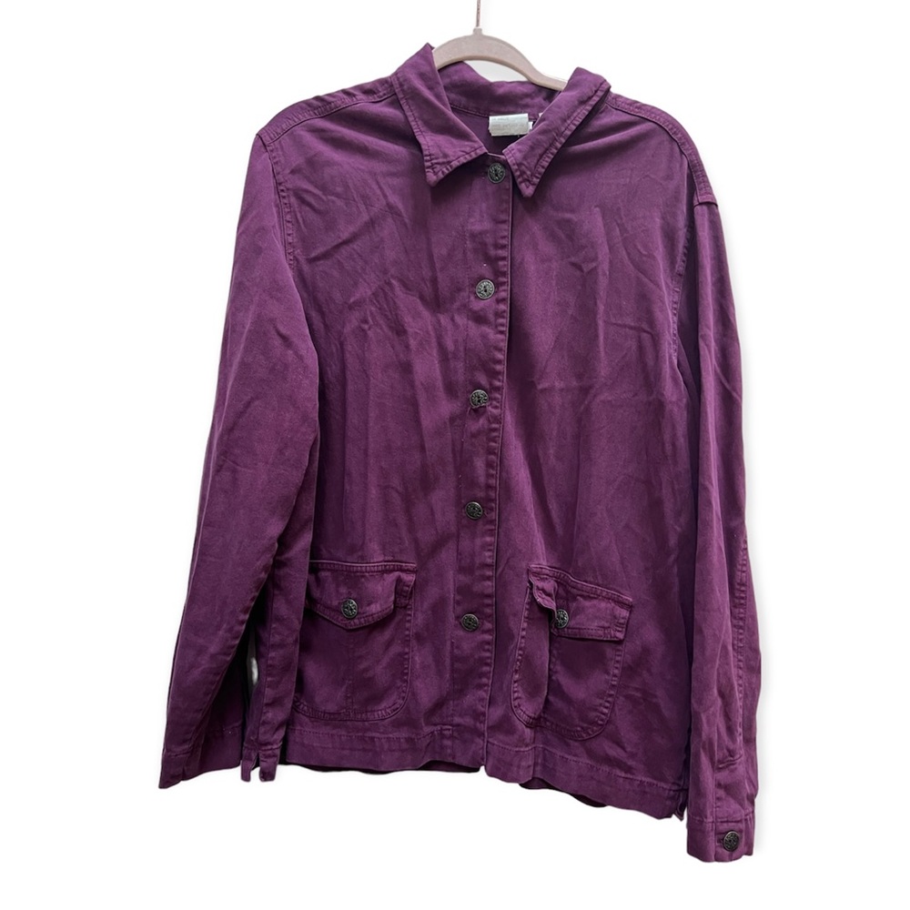 Vintage purple button up, with decorative buttons